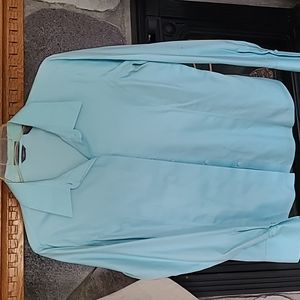 LIZ CLAIBORNE GREEN AND WHITE THIN STRIPED SHIRT